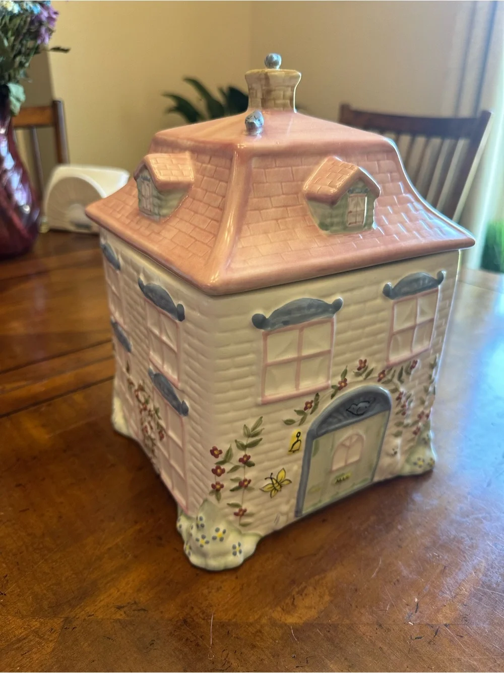 Pfaltzgraff decorative ceramic